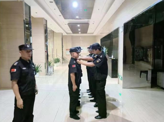 物業(yè)公司請(qǐng)保安，月薪多少才合理？