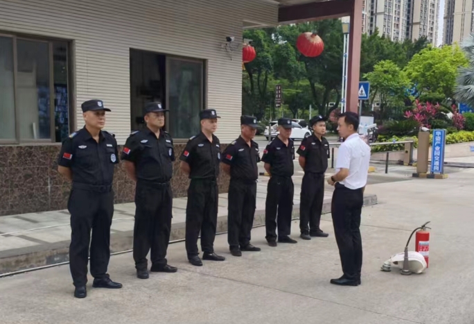 【軍衛(wèi)保安】學(xué)校保安的“火眼金睛”：守護(hù)校園安全的第一道防線(xiàn)?